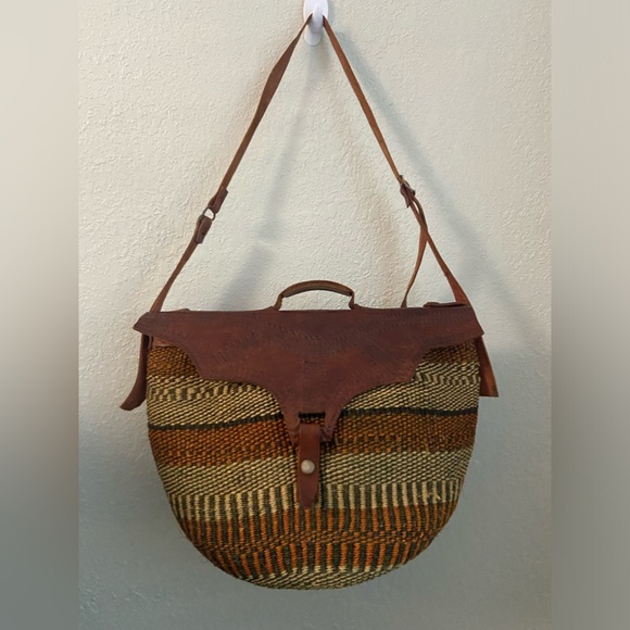 Rare Vintage Boho Leather Woven Jute Bucket Saddle Crossbody Top Handle Bag - Picture 3 of 16